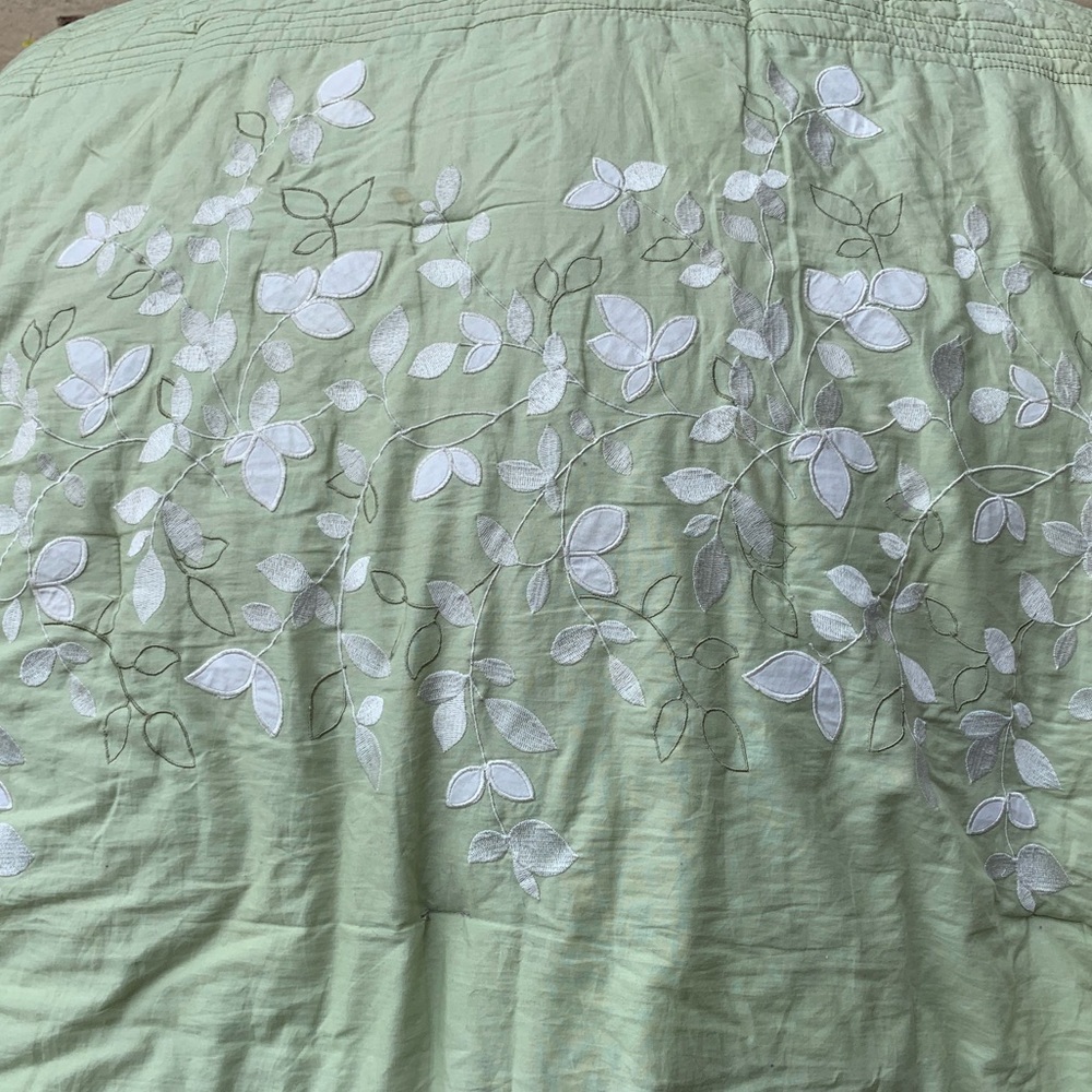 Queen Bedding